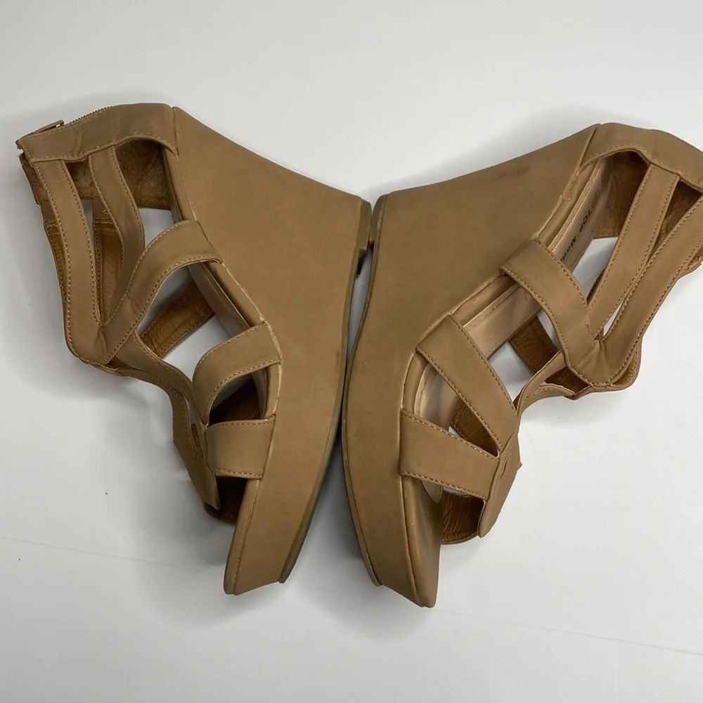 Top Moda Tan Strappy Wedge Sandals With Zipper Back For Women Size‎ 10